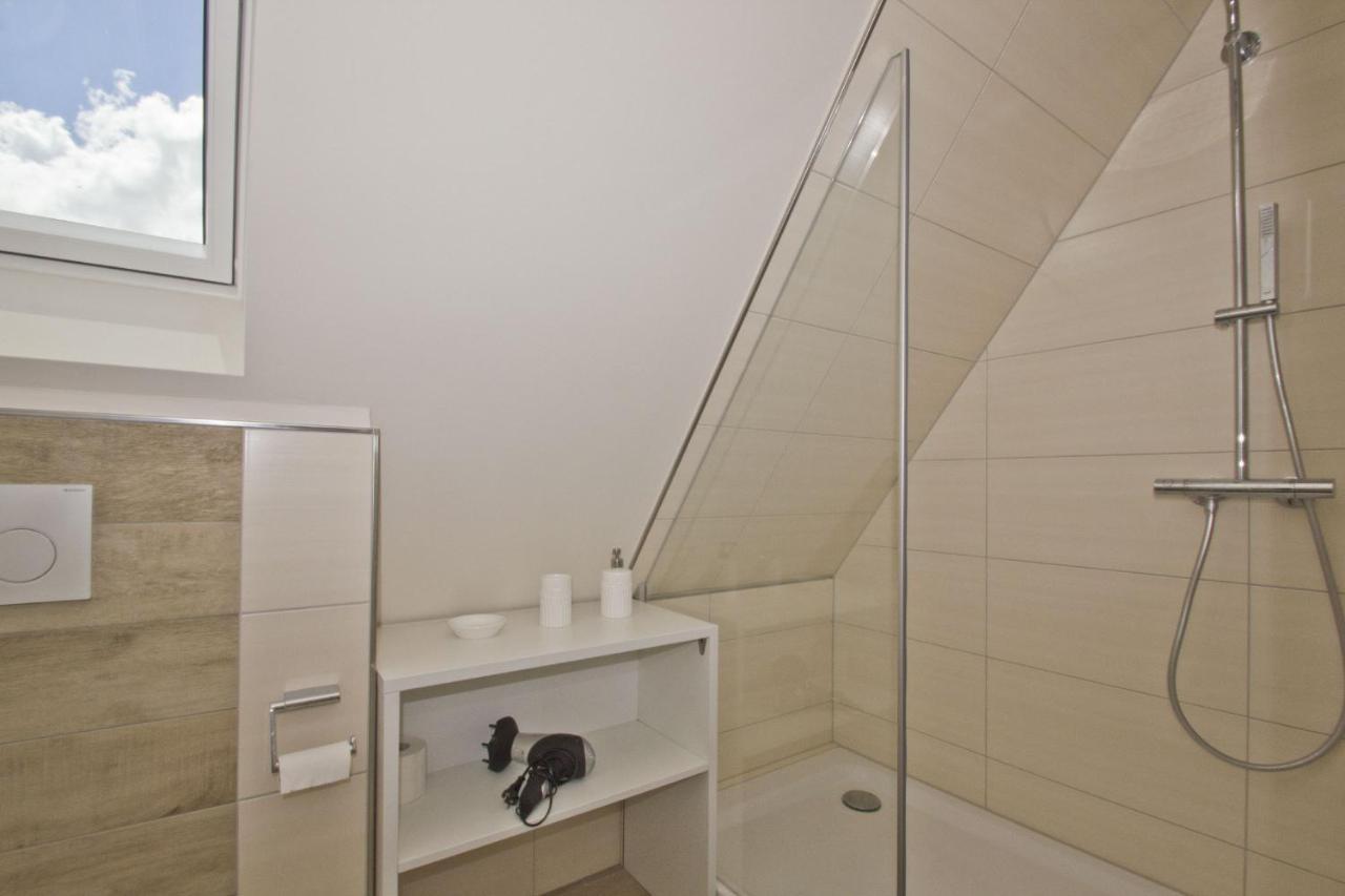 Ferienhaus Auszeit Fewo 03 - Dachterrasse, Ruhige Lage ミデルハーゲン エクステリア 写真