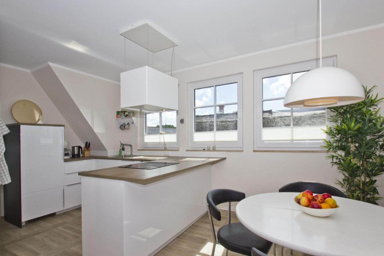 Ferienhaus Auszeit Fewo 03 - Dachterrasse, Ruhige Lage ミデルハーゲン エクステリア 写真